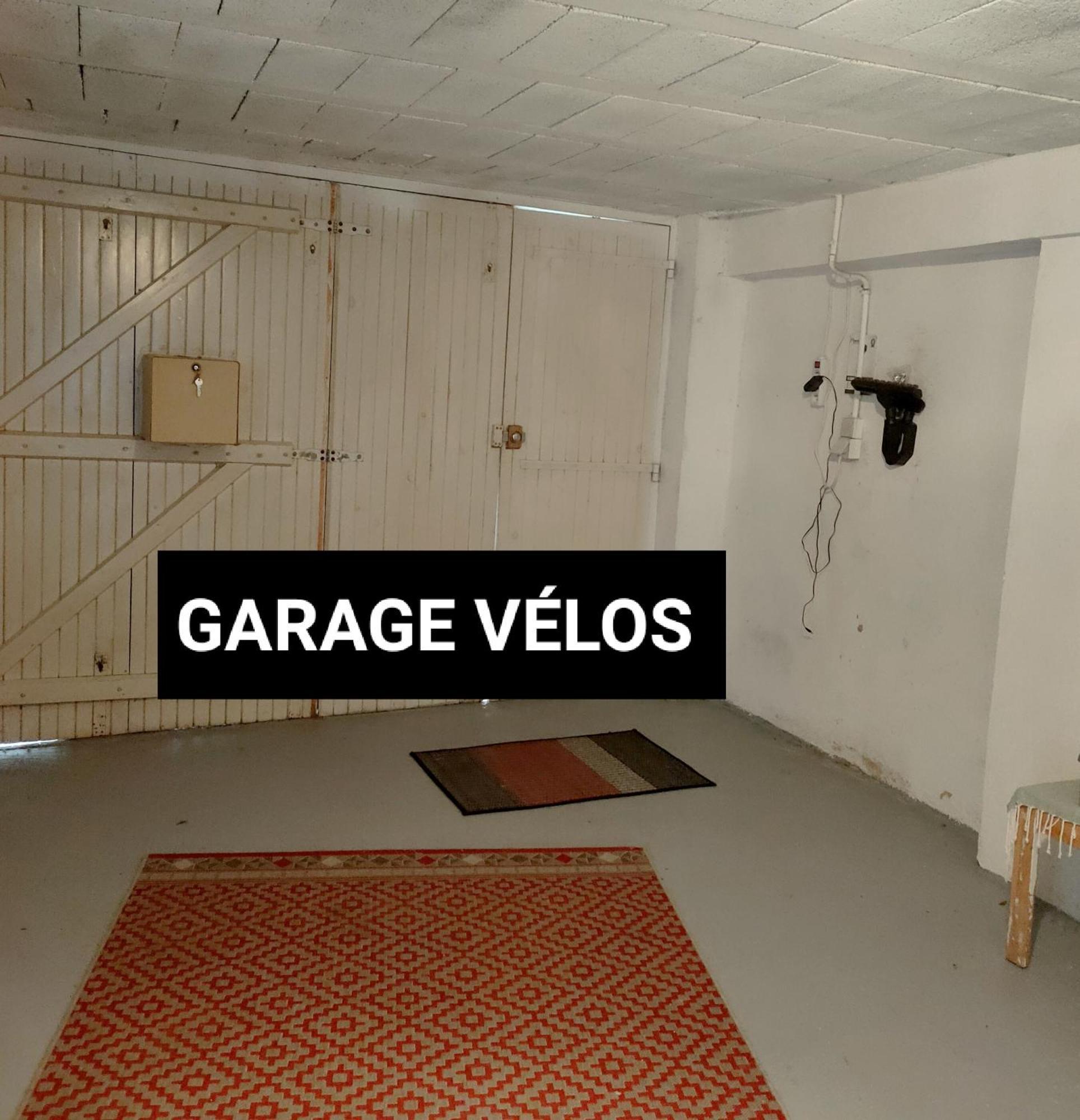 "Les Chacobins" - Appart'Etape Avec Garage Velos Ла Реол Екстериор снимка